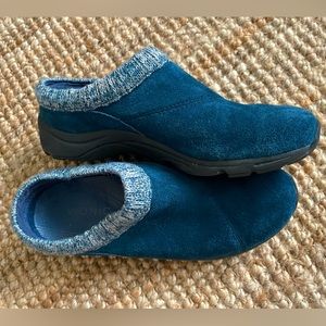 Vionic Slip On Clogs